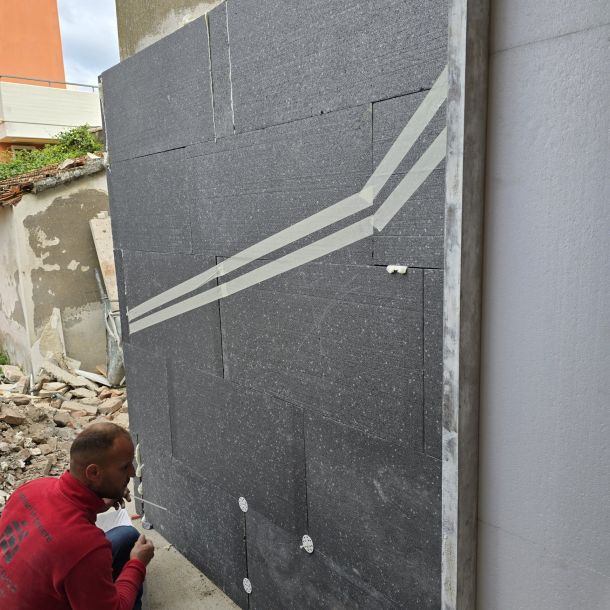 Esempio dalla galleria fotografica di Kamberi Restauri Di Kamberi Enver